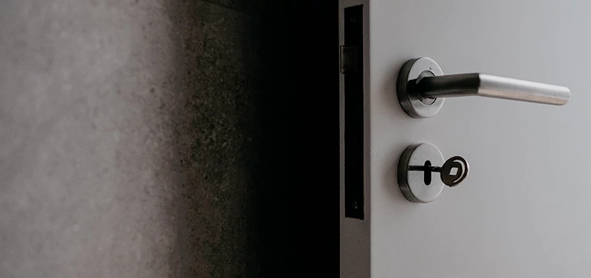 Front Door Handle Repair And Installation in La Palma, CA